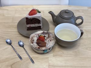   at Bakeshop Pivot in Seoul