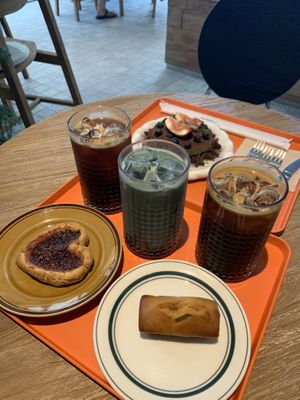   at Bakeshop Pivot in Seoul