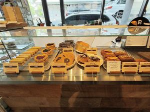  at Bakeshop Pivot in Seoul