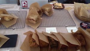 Whole wheat apple crumble in the back. Mini pound cake at the front at Bakeshop Pivot in Seoul