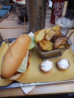  at WellDone Burger - Caprarie in Bologna