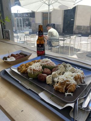 Plato del día + croquetas  at Mel Vegan Fast Food in Tenerife