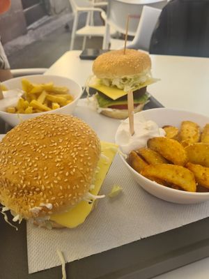  at Mel Vegan Fast Food in Tenerife