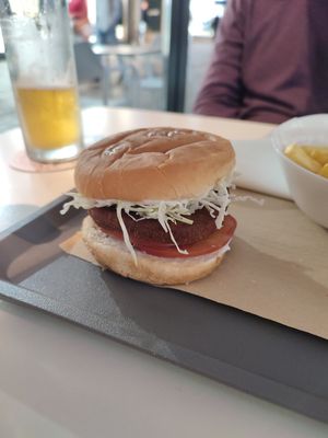 Beetroot burger at Mel Vegan Fast Food in Tenerife