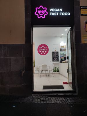  at Mel Vegan Fast Food in Tenerife