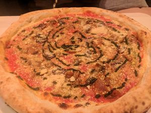 Vegan pizza at The Dainty in Chamonix-mont-blanc