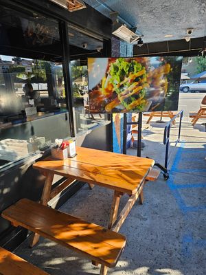  at 33 Taps in Los Angeles