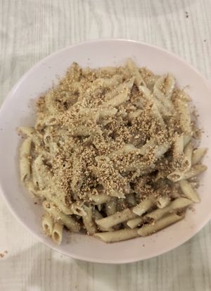 Pasta con champiñones  at La JunGla in Valencia