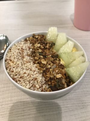 Pina colada smoothie bowl  at La JunGla in Valencia