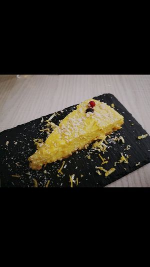 Lemon tart at La JunGla in Valencia