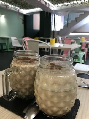 Milkshakes at La JunGla in Valencia