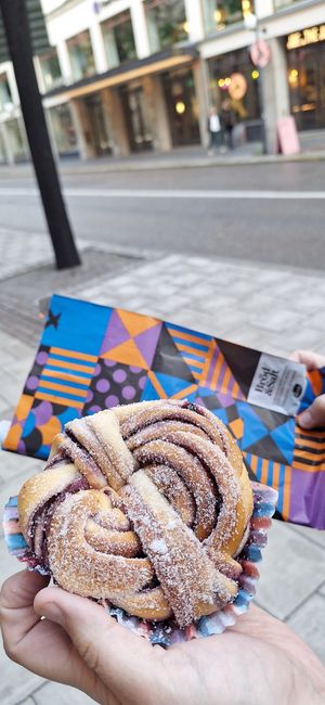 Blueberry roll at Bröd & Salt - Sveavägen in Stockholm