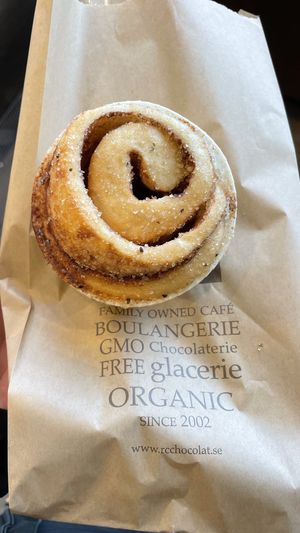 Vegan kanelbulle  at ARN - RC Chocolat - T5 in Stockholm