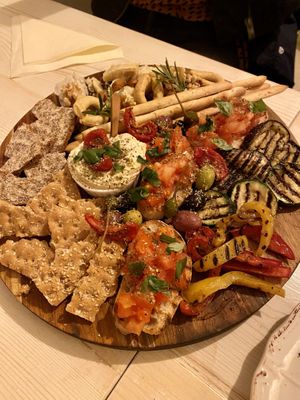 Mixed antipasti at Spritz in Antwerpen