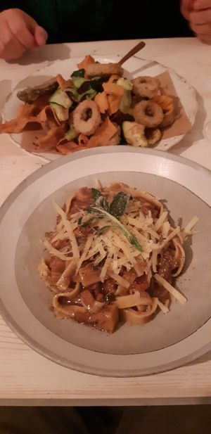 Pasta in a wine sauce at Spritz in Antwerpen