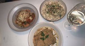 Pasta alla’matriciana, pasta cacio e pepe and white lasagna  at Spritz in Antwerpen