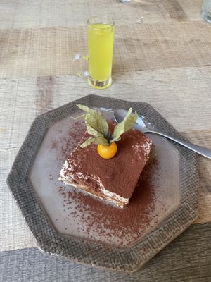 Tiramisu and limoncello   at Spritz in Antwerpen