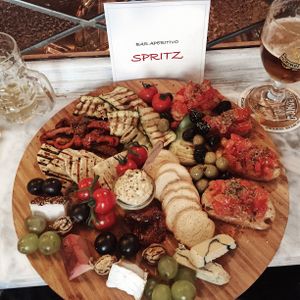 Vegan antipasti misto with grilled veggies, bruschette, hummus and vegan cheeses  at Spritz in Antwerpen