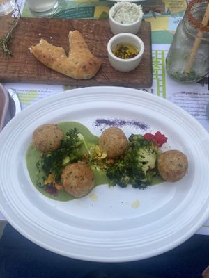 Crispy quinoa  at Flora Farms in San Jose Del Cabo