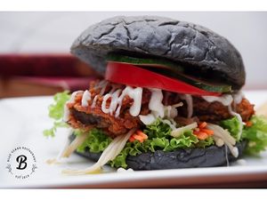 Black Magic Energii Mushroom Burger served with our homemade fries. Korea Mushroom coated with our Homemade KFC flour. Tasted like vegan KFC.            
YUM YUM  at Blue in Penang