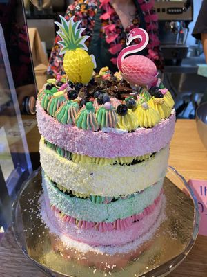 Custom cake at Vivida in Tel Aviv