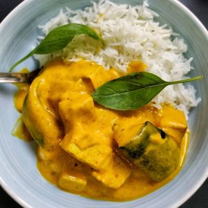 Healthy Thai curry at Vivida in Tel Aviv