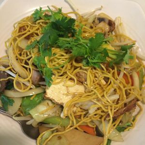 Chow Mein at Golden Era Vegan Restaurant in San Francisco