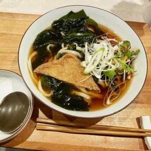 Vegan wakame udon at Taiko Udon in Hiroshima