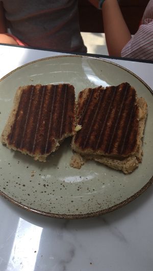 Misto quente vegano 🌱 
Com tofu defumado. Delicioso!!! at Alimentos da Vila in Salvador