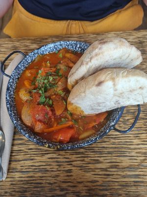 The fresh paprika stew with flatbread at Szabad Bisztro in Budapest