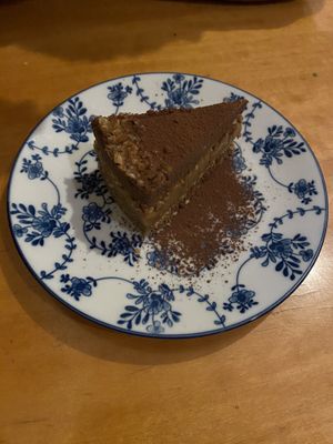 Raw snickers cake  at Szabad Bisztro in Budapest