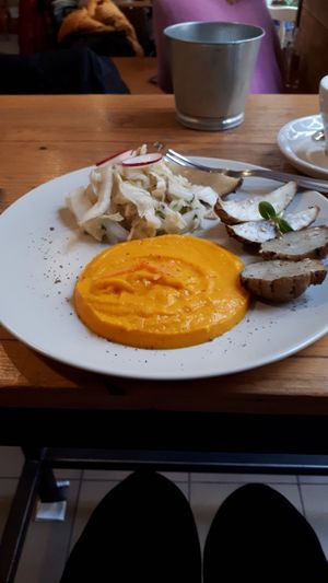 Main dish of the day at Szabad Bisztro in Budapest