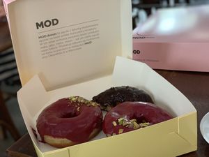 Vegan Hibiscus pistachio (and leftovers) at MOD Donuts in Warsaw