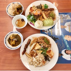 Vegan buffet 2000¥ at Loving Hut in Tokyo