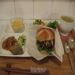 Burger meal at Loving Hut in Tokyo