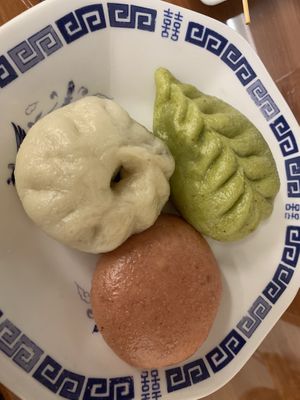 Dumplings with different fillings  at Loving Hut in Tokyo