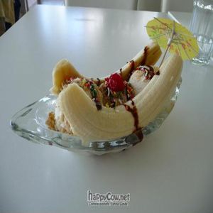 Banana split at Loving Hut - Chinatown in San Francisco