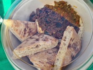 Hummus for takeaway at Tidore Food in Zarautz