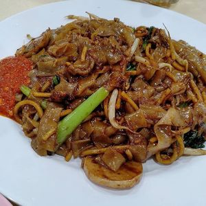 Char kway teow at Tanaka Vegetarian 巧田中素食 - Bukit Gombak in West Singapore