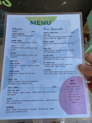 Menu at Veganautas Smoothie Bar in Loreto