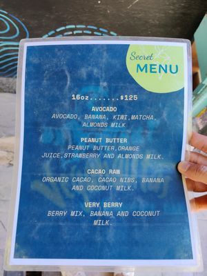 Secret menu at Veganautas Smoothie Bar in Loreto