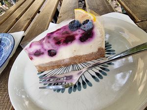 Blueberry - lemon cake at Plantmilkyway in Budapest