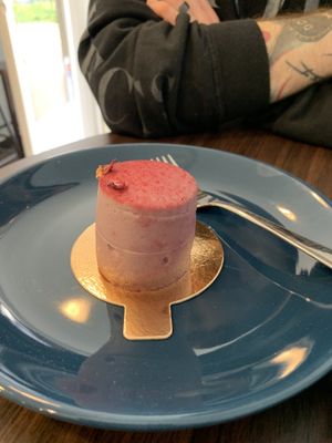 strawberry mousse at Plantmilkyway in Budapest