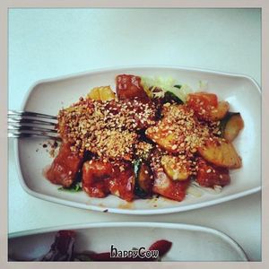 vegetables with soya nuggets at Loving Hut - Suntec City Mall in Central Singapore