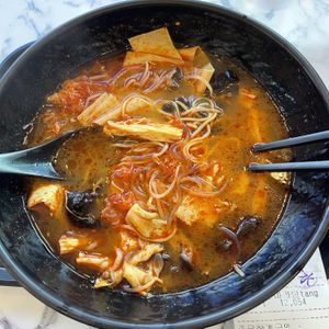 Level 1 spice. Perfect on a cold dayy #Veganuary at Sonogong Maratang 손오공 마라탕 - Hongdae in Seoul