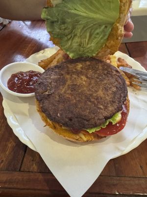 Burger againn  at Kapphet Vegan in Vang Vieng