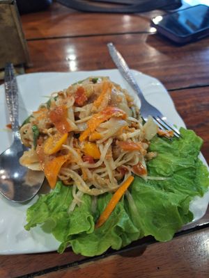 Papaya salad at Kapphet Vegan in Vang Vieng