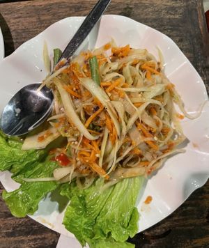 Papaya saladd  at Kapphet Vegan in Vang Vieng