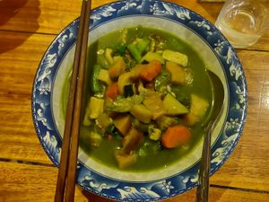 Green curry at Kapphet Vegan in Vang Vieng