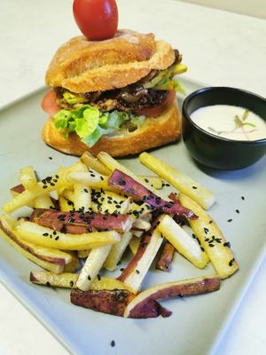 Vegan Burger with sweet potato fries and cashew dip at Bonsai Bistro in Windhoek